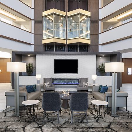 מלון Crowne Plaza Lansing By Ihg מראה חיצוני תמונה